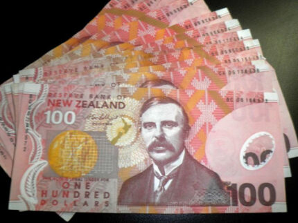 Fake New Zealand Dollar $100